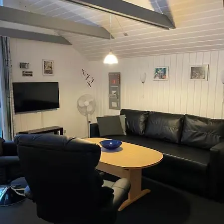 Til 4 Med Gratis Adgang Til Badeland Feriehus Rødby