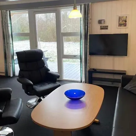 Til 4 Med Gratis Adgang Til Badeland Feriehus *